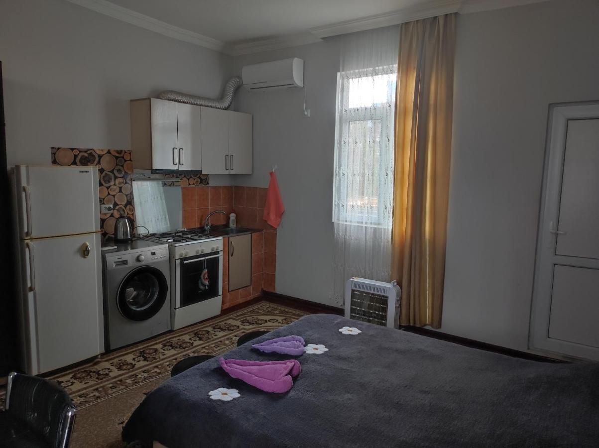 Guest House Koba Batumi Exterior photo
