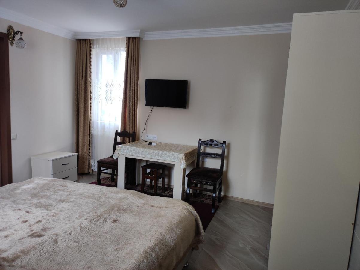 Guest House Koba Batumi Exterior photo