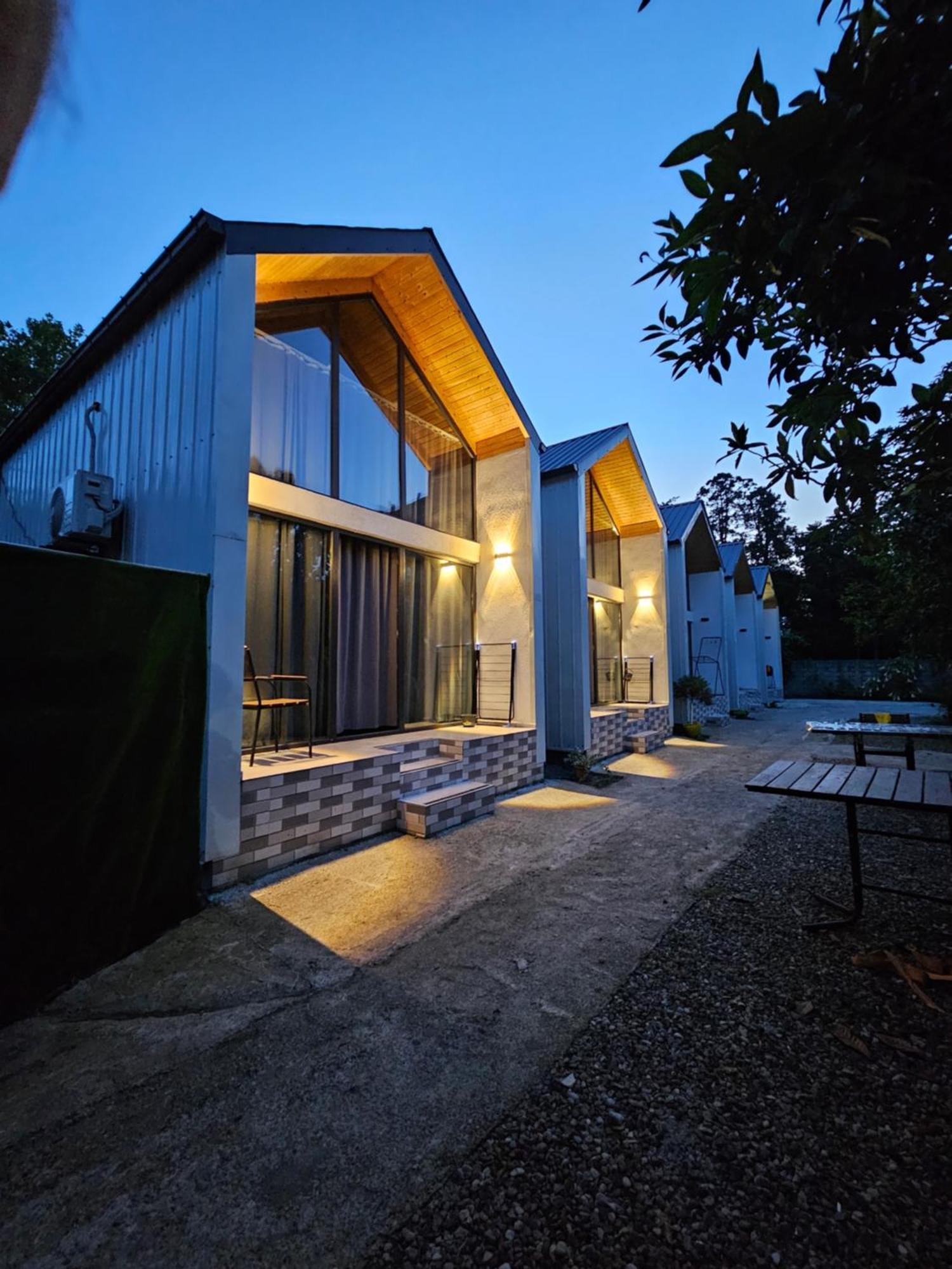 Guest House Koba Batumi Exterior photo