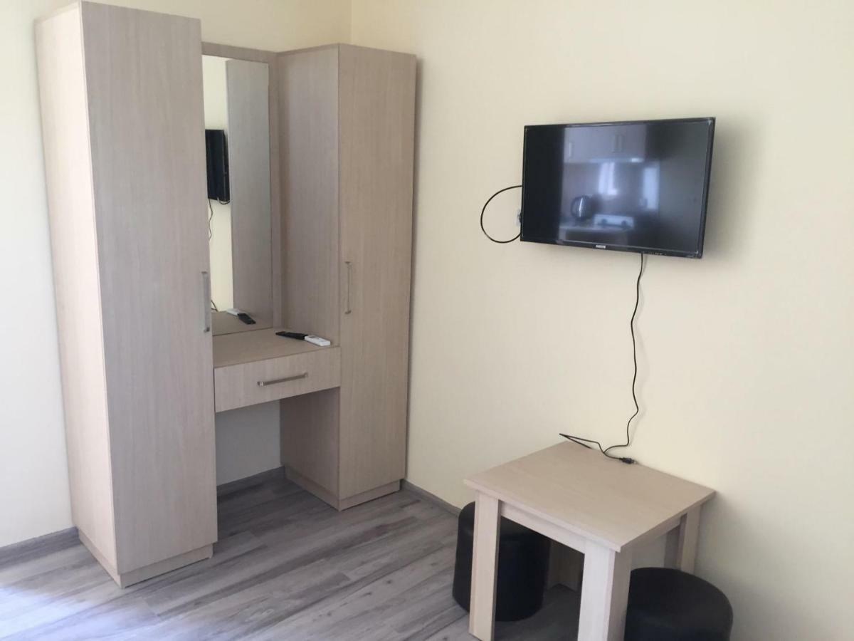 Guest House Koba Batumi Exterior photo